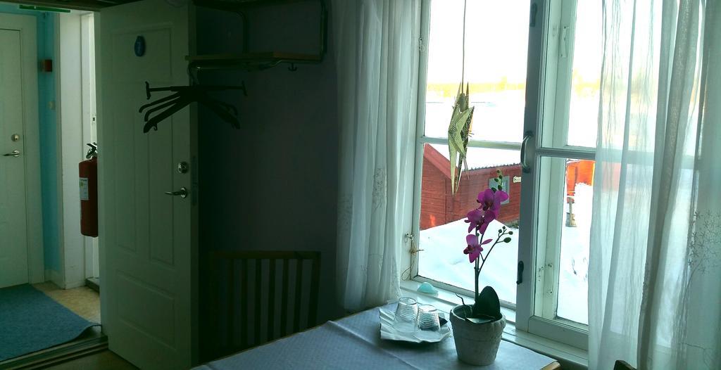 Stora Djuloe Vandrarhem Katrineholm Kamer foto